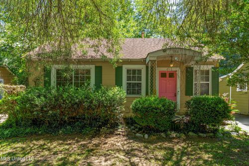 1816 Mamie St, Hattiesburg, MS, 39401-7433 | Card Image