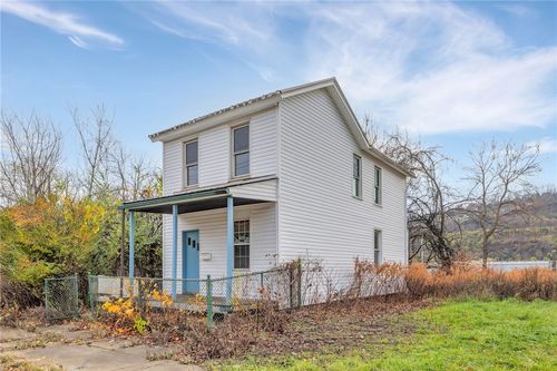 826 Washington Ave, Braddock, PA, 15104-2008 | Card Image