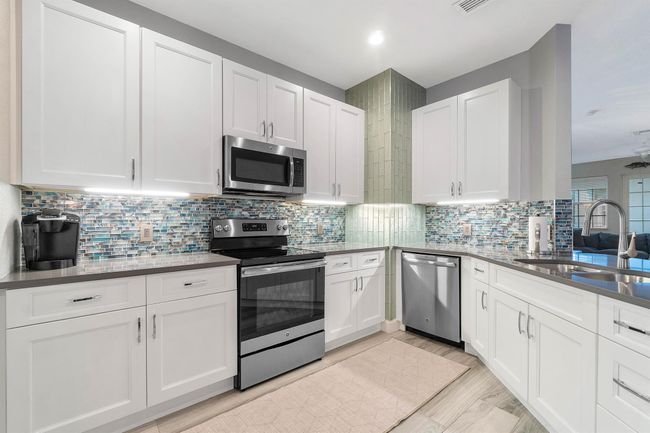 122 Harbors Way, Townhouse with 3 bedrooms, 2 bathrooms and null parking in Boynton Beach FL | Image 19