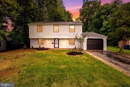 27 Parkside Cir, Willingboro, NJ, 08046-2610 | Card Image