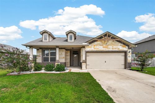 207 White Wing Ln, Sealy, TX, 77474-2426 | Card Image