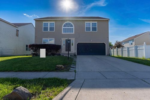 5565 Effy Ln, Canal Winchester, OH, 43110-7500 | Card Image
