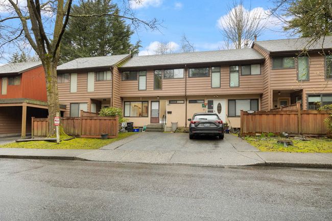 4681 Fernglen Place, Townhouse with 4 bedrooms, 1 bathrooms and null parking in Burnaby BC | Image 3