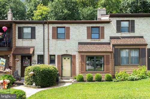 48 Bishop Dr, ASTON, PA, 19014-1304 | Card Image