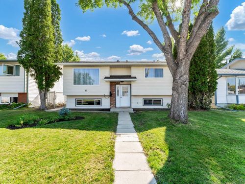 27 East Glen Street Se, Medicine Hat, AB, T1B2Z8 | Card Image