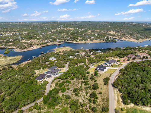 2804 Lakehurst Rd, Spicewood, TX, 78669-6887 | Card Image