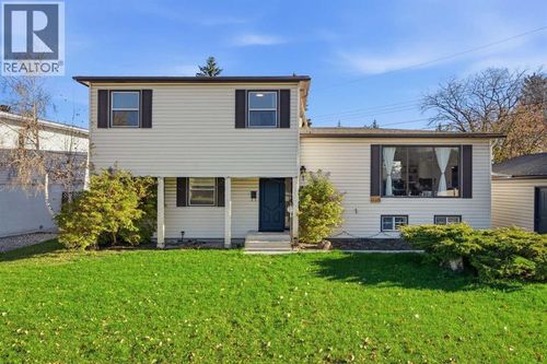 11116 Southdale Road Sw, Calgary, AB, T2W0X4 | Card Image