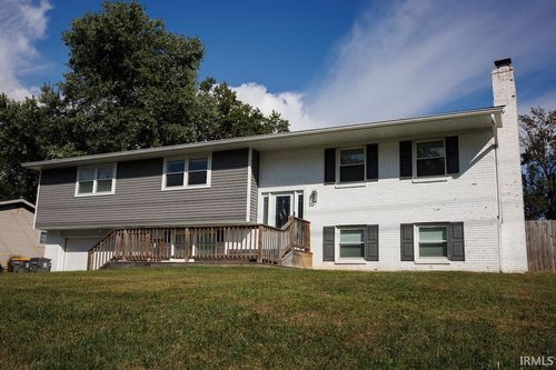 121 S Smith Rd, Bloomington, IN, 47408-6101 | Card Image