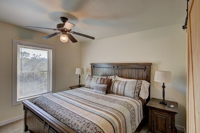 205 Cedar Cliff Loop, Home with 3 bedrooms, 2 bathrooms and 1 parking in Hunt TX | Image 22