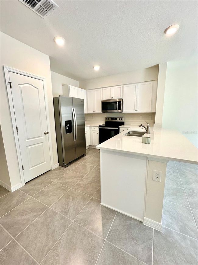 2349 Penguin Blvd, Townhouse with 3 bedrooms, 3 bathrooms and null parking in DAVENPORT FL | Image 5