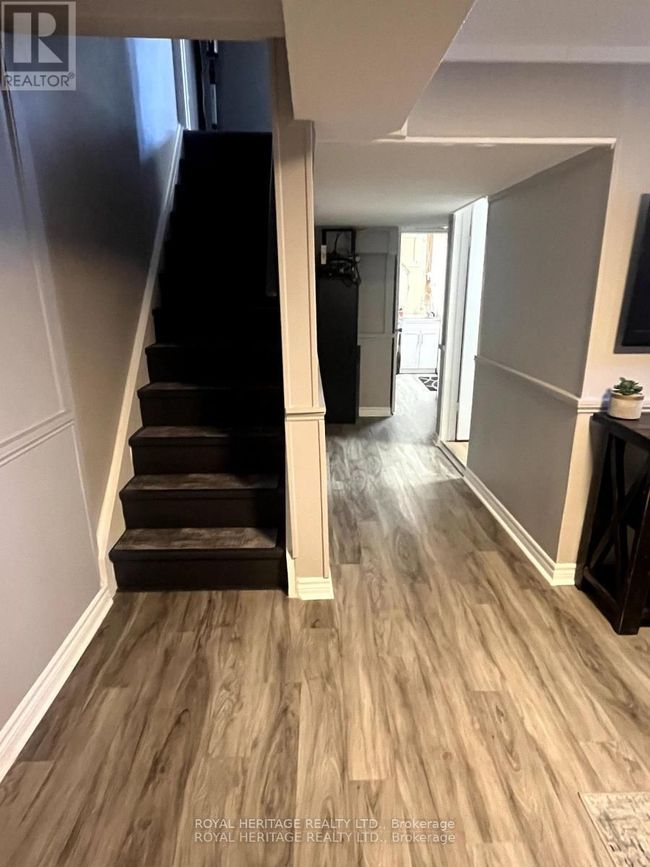 681 Athol St E, House attached with 4 bedrooms, 2 bathrooms and 5 parking in Oshawa ON | Image 25