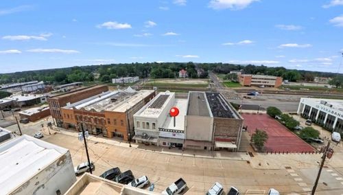 114 W Main St, Palestine, TX, 75801-2819 | Card Image