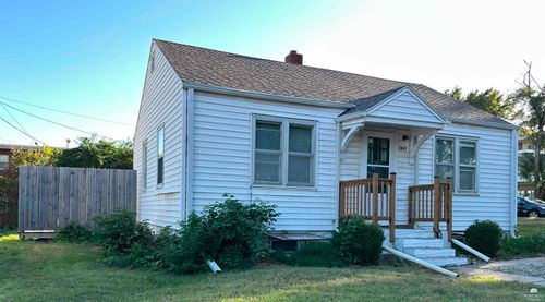 1869 Platt St, Manhattan, KS, 66502-3562 | Card Image