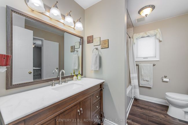 239 Centre St, House other with 4 bedrooms, 2 bathrooms and 6 parking in Angus ON | Image 17