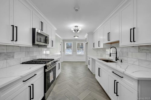 apt-1-74 Nelson Ave, Harrison, NY, 10528-2948 | Card Image