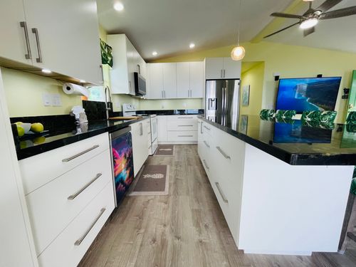 73-1181 Ahikawa St, Kailua Kona, HI, 96740-9411 | Card Image