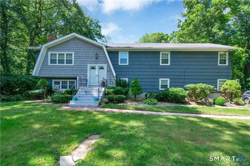 17 Brendi Trl, Columbia, CT, 06237-1402 | Card Image