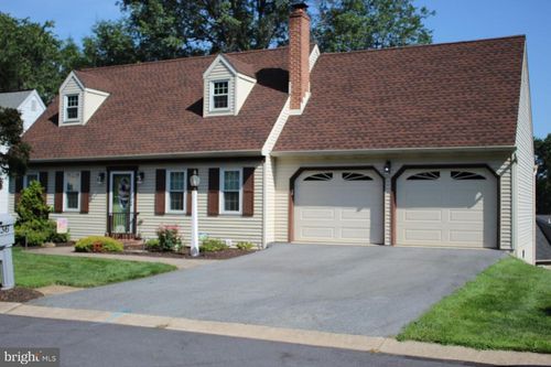 136 Hampden Dr, Mountville, PA, 17554-1839 | Card Image