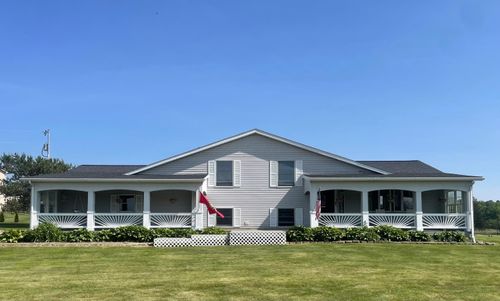 23060 Deal Rd, Gambier, OH, 43022-8720 | Card Image