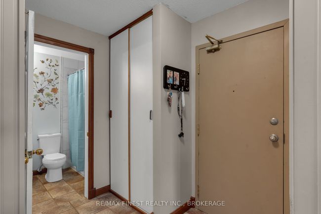 403 - 540 Talbot Pl, Condo with 2 bedrooms, 1 bathrooms and 1 parking in Gananoque ON | Image 16
