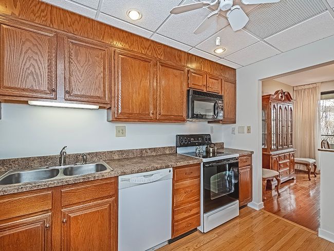 APT-708 - 750 Washington Rd, Condo with 2 bedrooms, 2 bathrooms and null parking in Mt. Lebanon PA | Image 14
