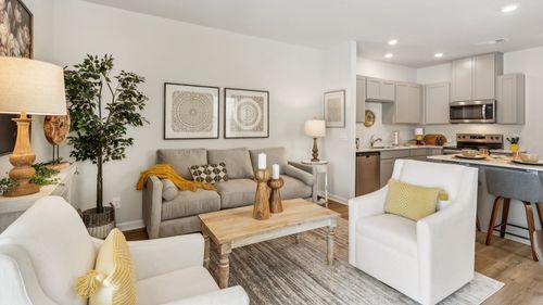 709 Ashbrook Dr, Lebanon, TN, 37087-4877 | Card Image