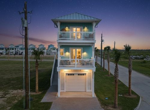 679 Seaside, Port Bolivar, TX, 77650 | Card Image