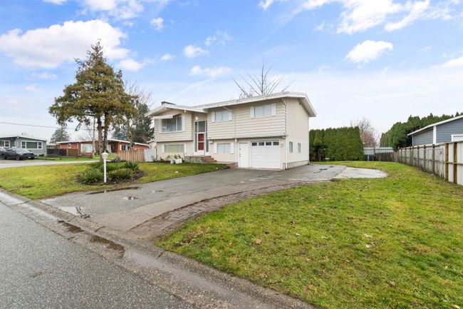 10108 Fairbanks Crescent, House other with 5 bedrooms, 2 bathrooms and null parking in Chilliwack BC | Image 32