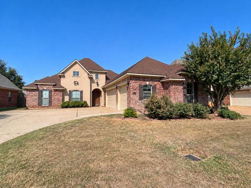 760 Hackberry Dr, Bossier City, LA, 71111-5177 | Card Image