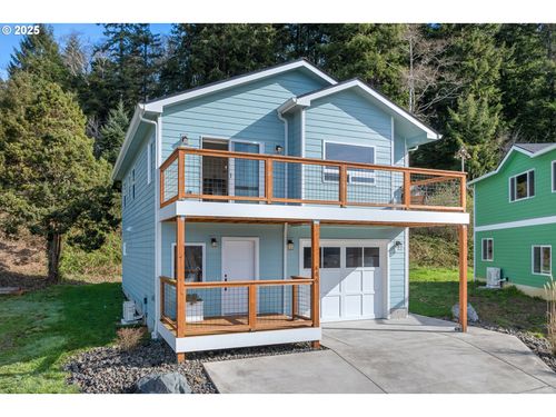 806 Salmonberry Ct, Garibaldi, OR, 97118-1115 | Card Image