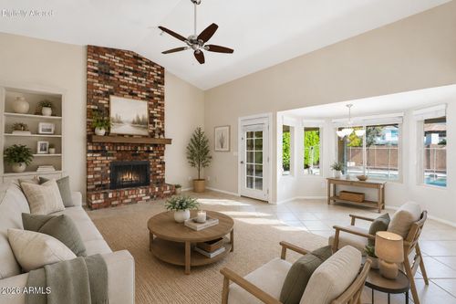 1906 E Caroline Ln, Tempe, AZ, 85284-3407 | Card Image