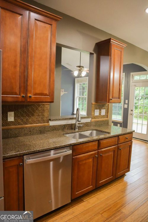1526 Lechemin Dr, Snellville, GA, 30078-6792 | Card Image