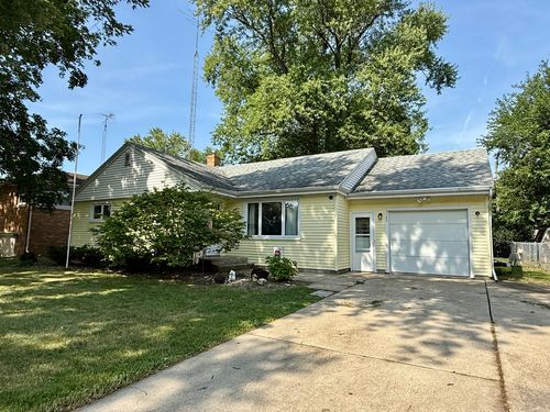 1145 S 8th Ave, Kankakee, IL, 60901-4750 | Card Image