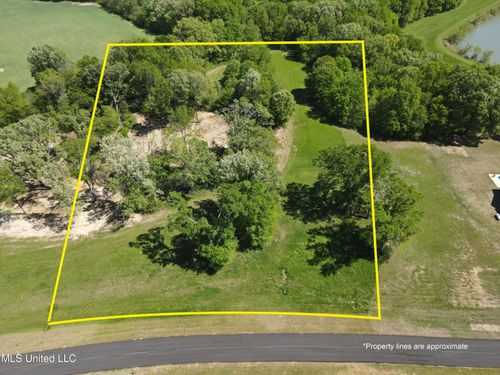 11e Como Trace Dr, Senatobia, MS, 38668 | Card Image