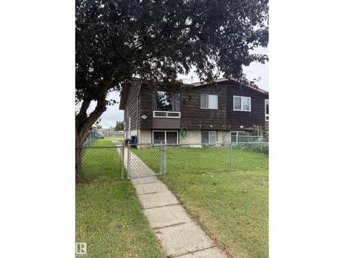 4611 52 Ave, Stony Plain, AB, T7Z1E7 | Card Image