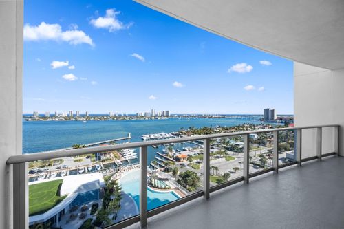 1504-220 Lake Shore Dr, Lake Park, FL, 33403-3584 | Card Image