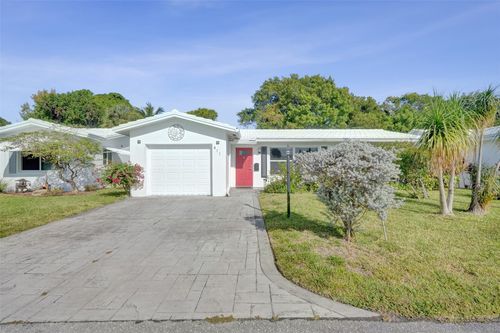 411 Nw 26th Ct, Pompano Beach, FL, 33064-3713 | Card Image