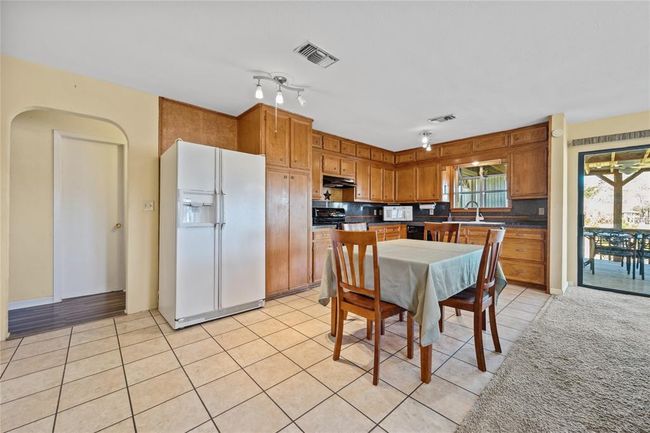 1571 Yaupon Cove Dr, House other with 4 bedrooms, 2 bathrooms and 2 parking in Onalaska TX | Image 11