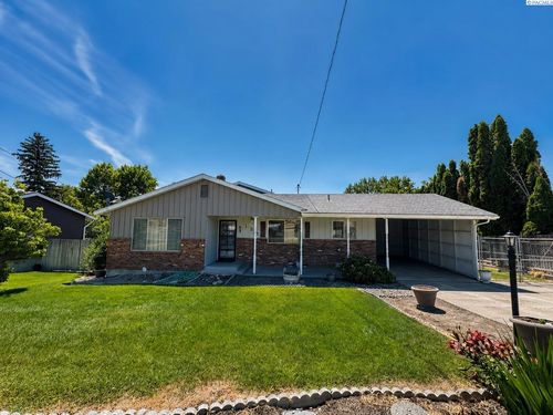 135 Merrick Ave, Sunnyside, WA, 98944-1906 | Card Image