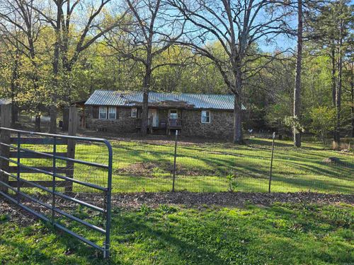 652 Red Hill Rd, Searcy, AR, 72143-9450 | Card Image