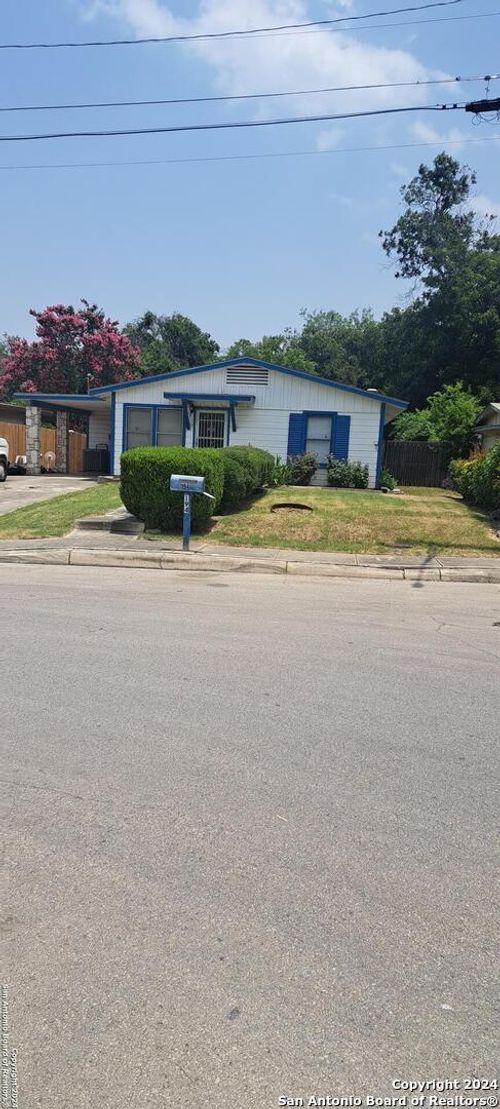 194 Olga St, San Antonio, TX, 78237-3529 | Card Image