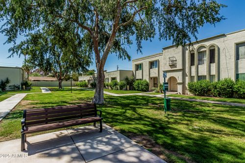 5815 E Thomas Rd, Scottsdale, AZ, 85251-7503 | Card Image