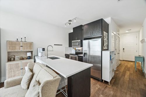 unit-306-1615 E 7th St, Austin, TX, 78702-3382 | Card Image