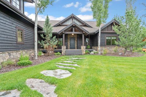 3010 River Lakes Dr, Whitefish, MT, 59937-7801 | Card Image