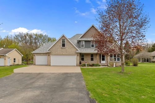 W6173 Long Court, Greenville, WI, 54914 | Card Image