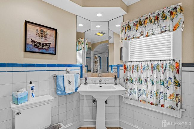 356 Front St, House other with 3 bedrooms, 2 bathrooms and null parking in Dunellen NJ | Image 27