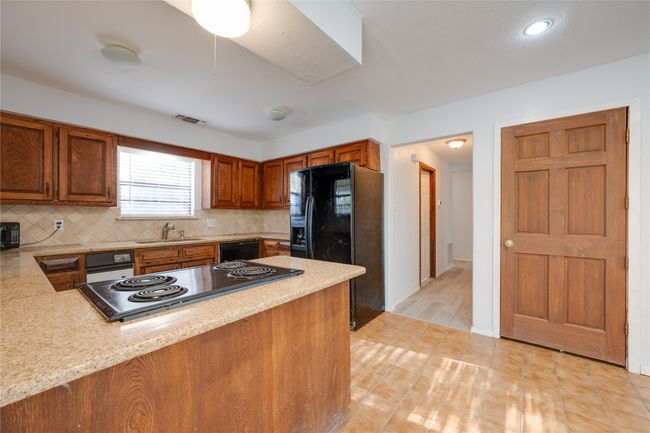 14906 State Highway 78 N, Home with 3 bedrooms, 3 bathrooms and null parking in Blue Ridge TX | Image 13