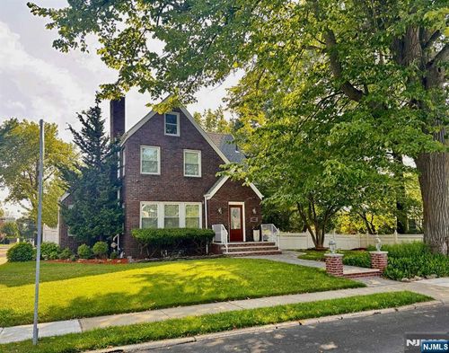 270 Cleveland Ave, Hasbrouck Heights, NJ, 07604-1620 | Card Image