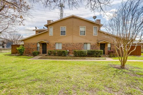 5638 Cedar Creek Dr, Benbrook, TX, 76109-5744 | Card Image