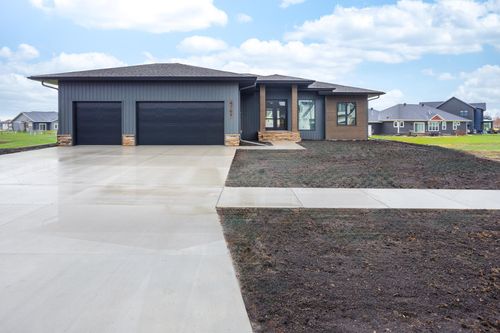 4741 11th Street W, West Fargo, ND, 58078 | Card Image